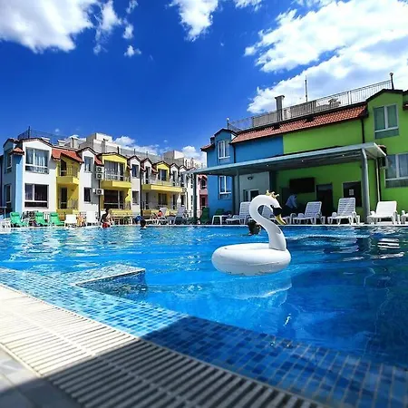 Modern Delux In Flowers&pool Private Complex Apartment Balchik