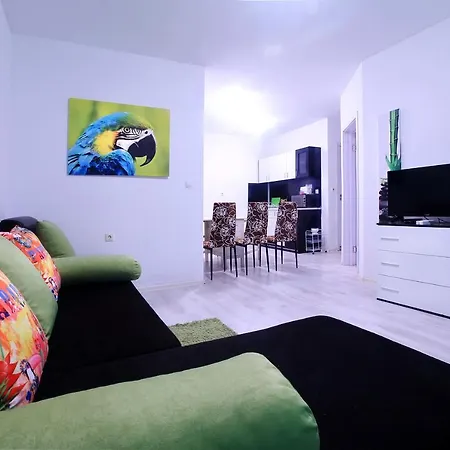 Modern Delux In Flowers&pool Private Complex Apartment