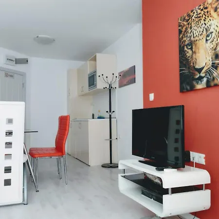 Modern Delux In Flowers&pool Private Complex Apartment *
