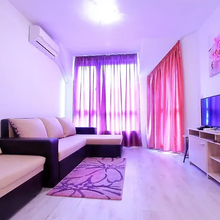 Modern Delux In Flowers&pool Private Complex Apartment