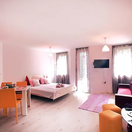 Apartment Modern Delux In Flowers&pool Private Complex *
