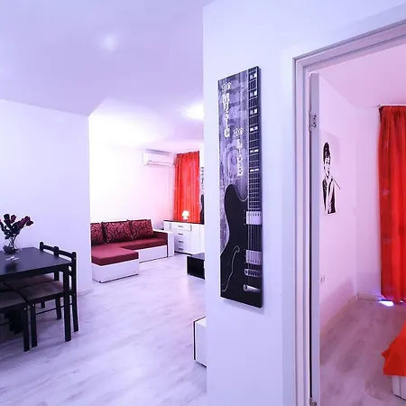 Apartment Modern Delux In Flowers&pool Private Complex *