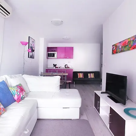 Modern Delux In Flowers&pool Private Complex Apartment Balchik