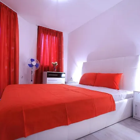 Apartment Modern Delux In Flowers&pool Private Complex Balchik